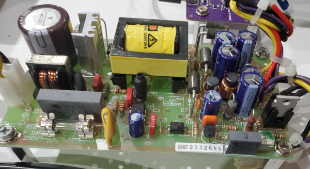 Molex Power Supply